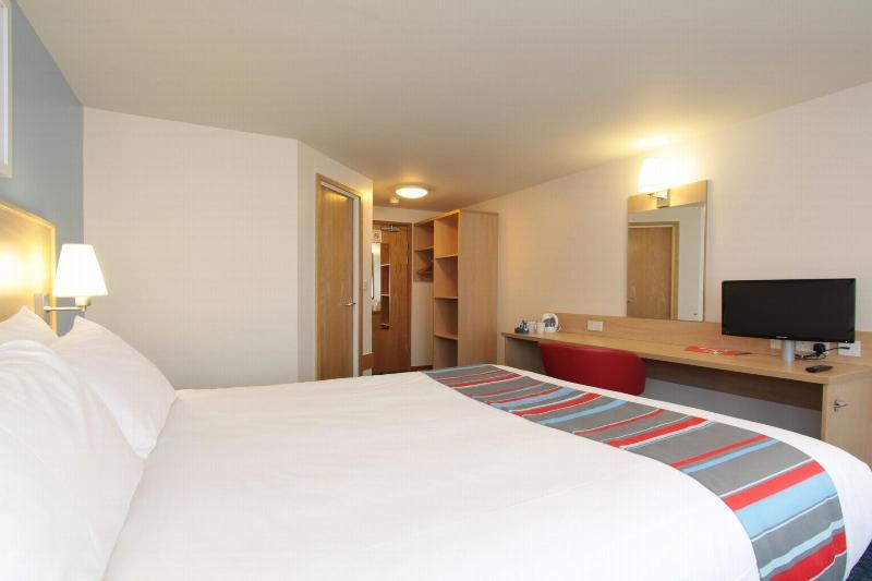 Travelodge Edinburgh Haymarket Exterior foto