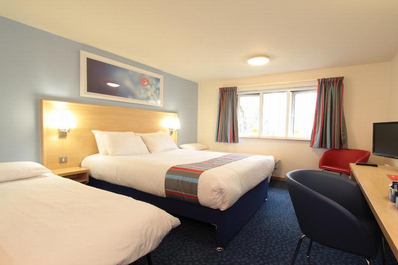 Travelodge Edinburgh Haymarket Exterior foto